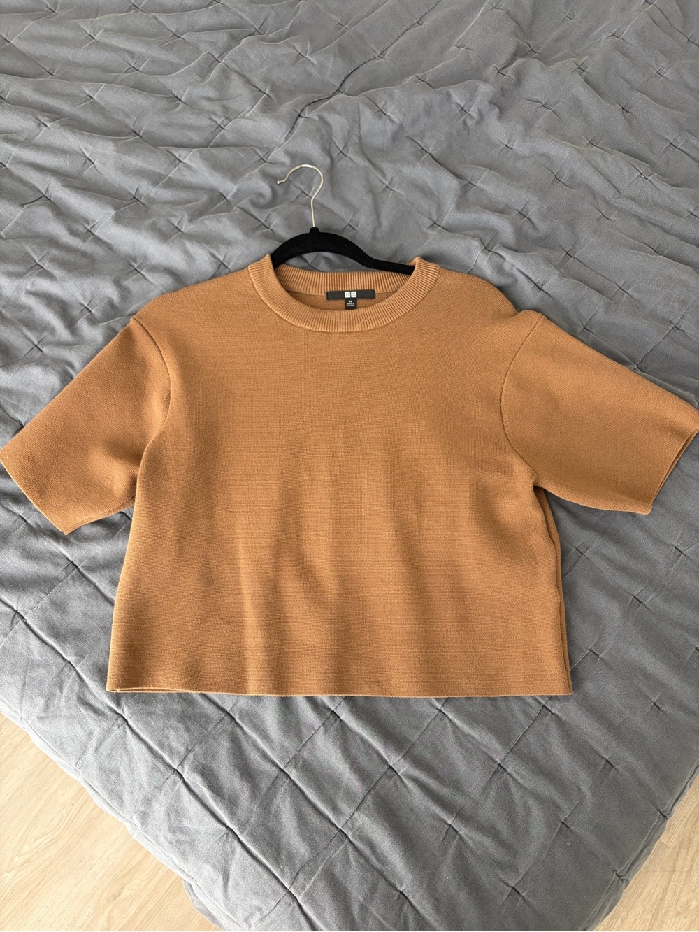Uniqlo Short-Sleeve Boxy Knit Top - Camel/Tan